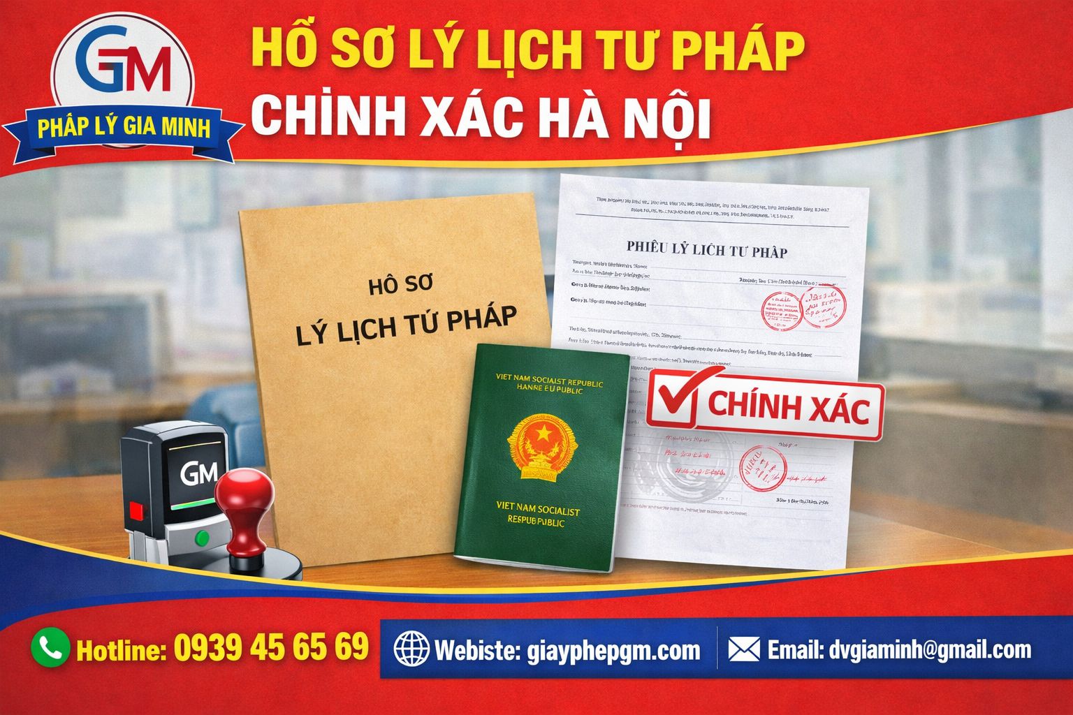 Người xin việc tại Hà Nội chuẩn bị hồ sơ